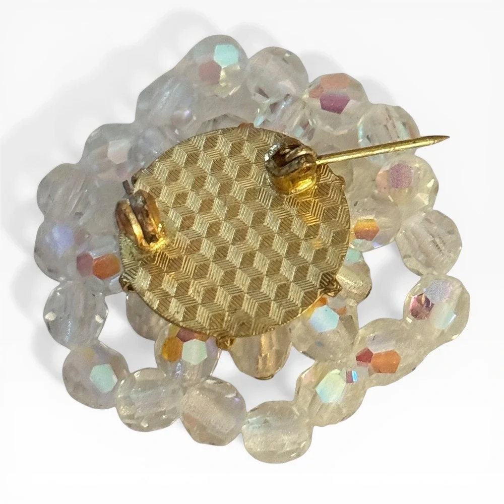Vintage Aurora Borealis Crystal Bead Cluster Brooch Gold Tone Iridescent Floral‎